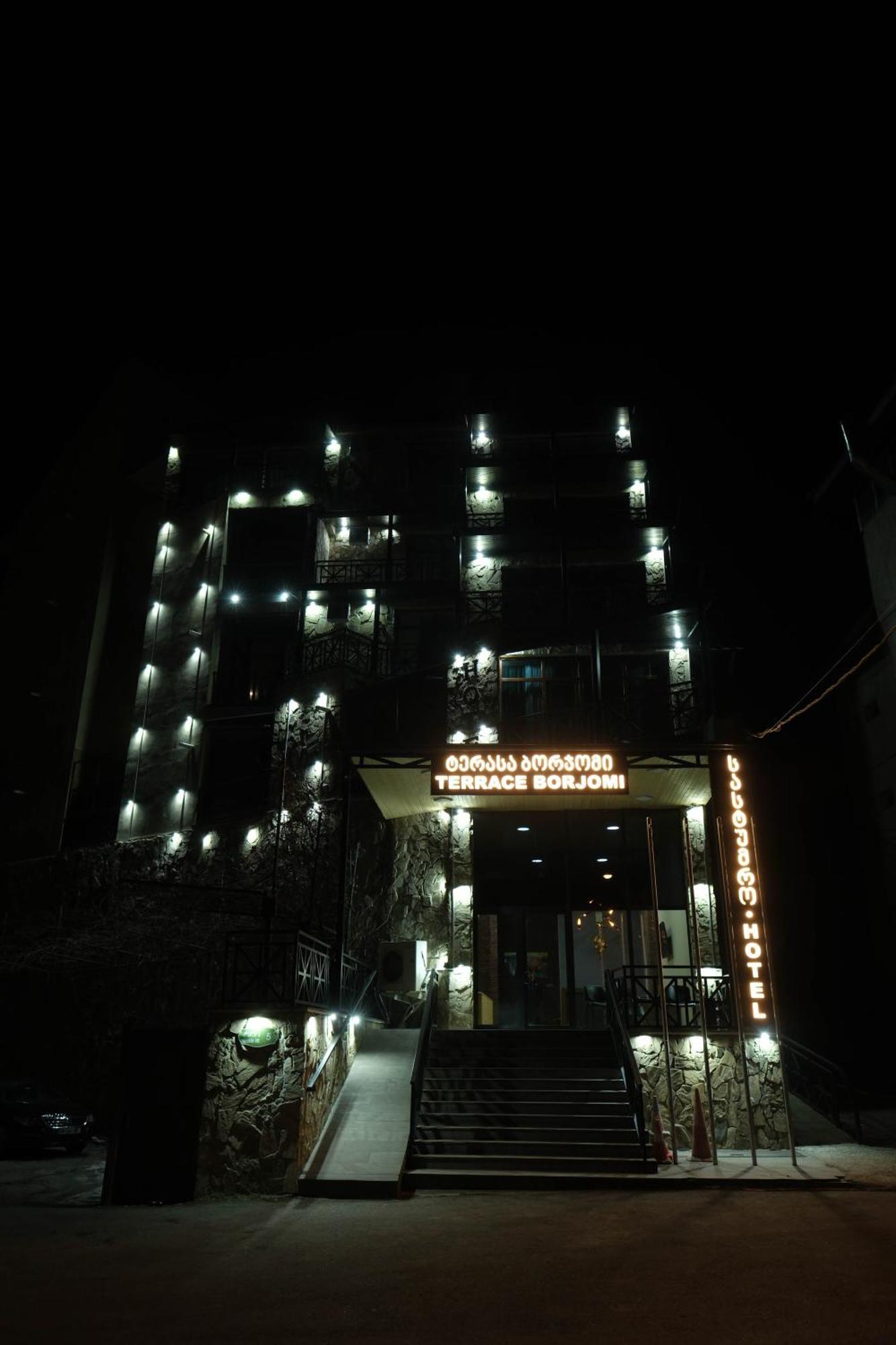 Terrace Borjomi Hotel Екстер'єр фото
